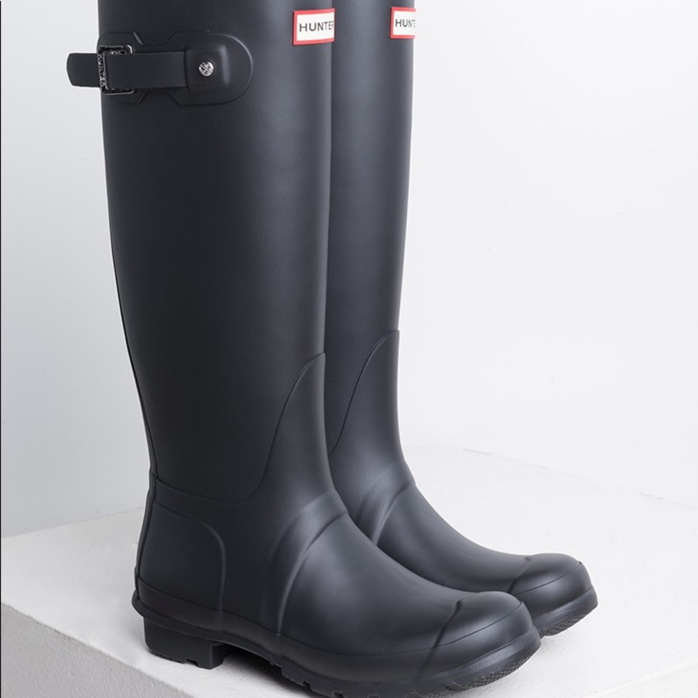Size 8 hunter tall black matte boots